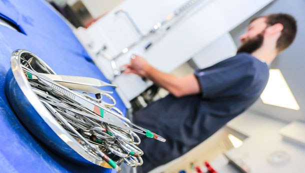 Surgery apparatus